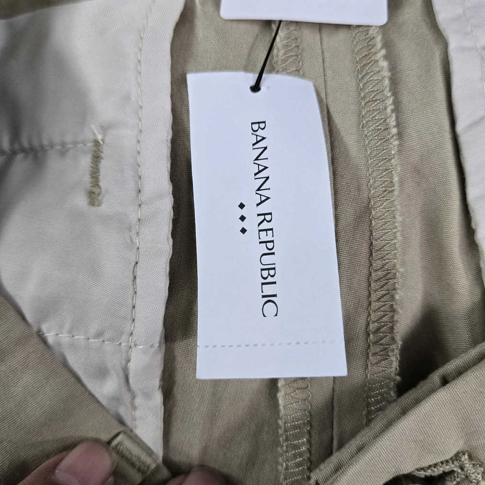 Banana Republic Men Pants 32X30 Khaki Chinos Chino Slim Summerweight NWT